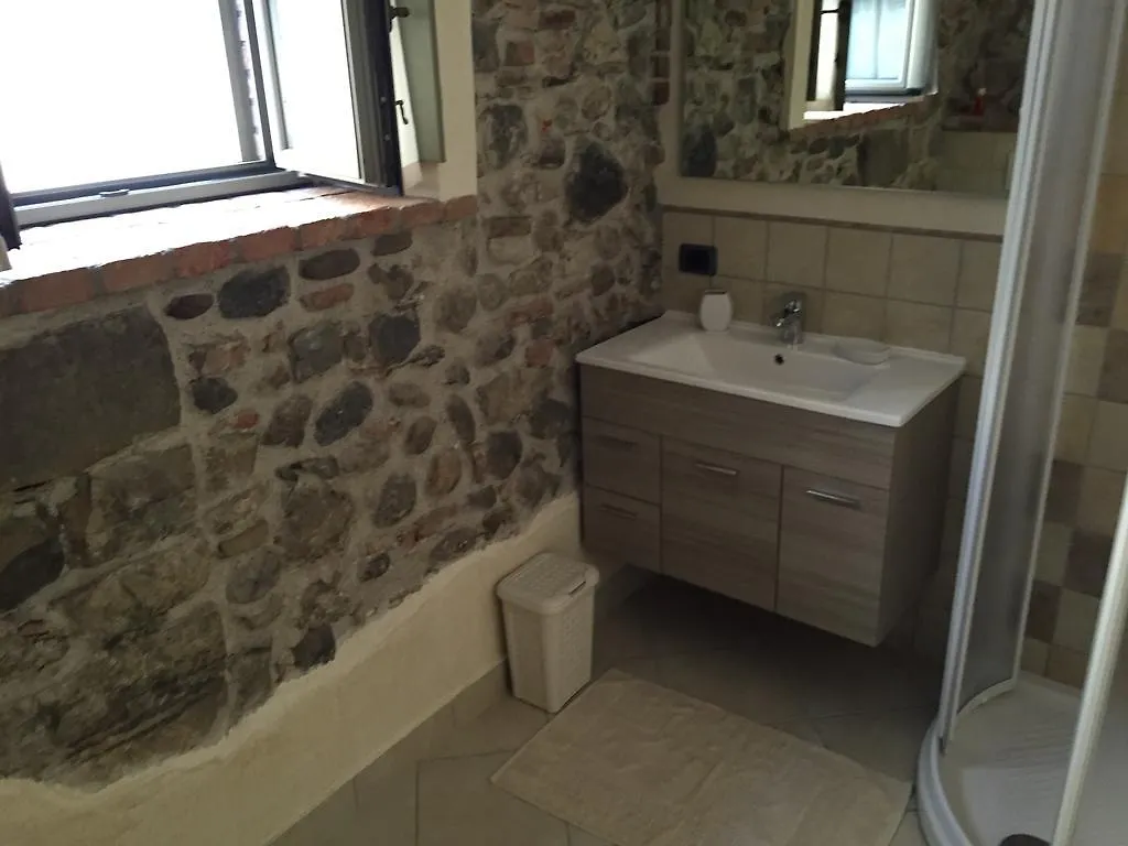 Hostel Del Gal Clusane sul Lago Apartment