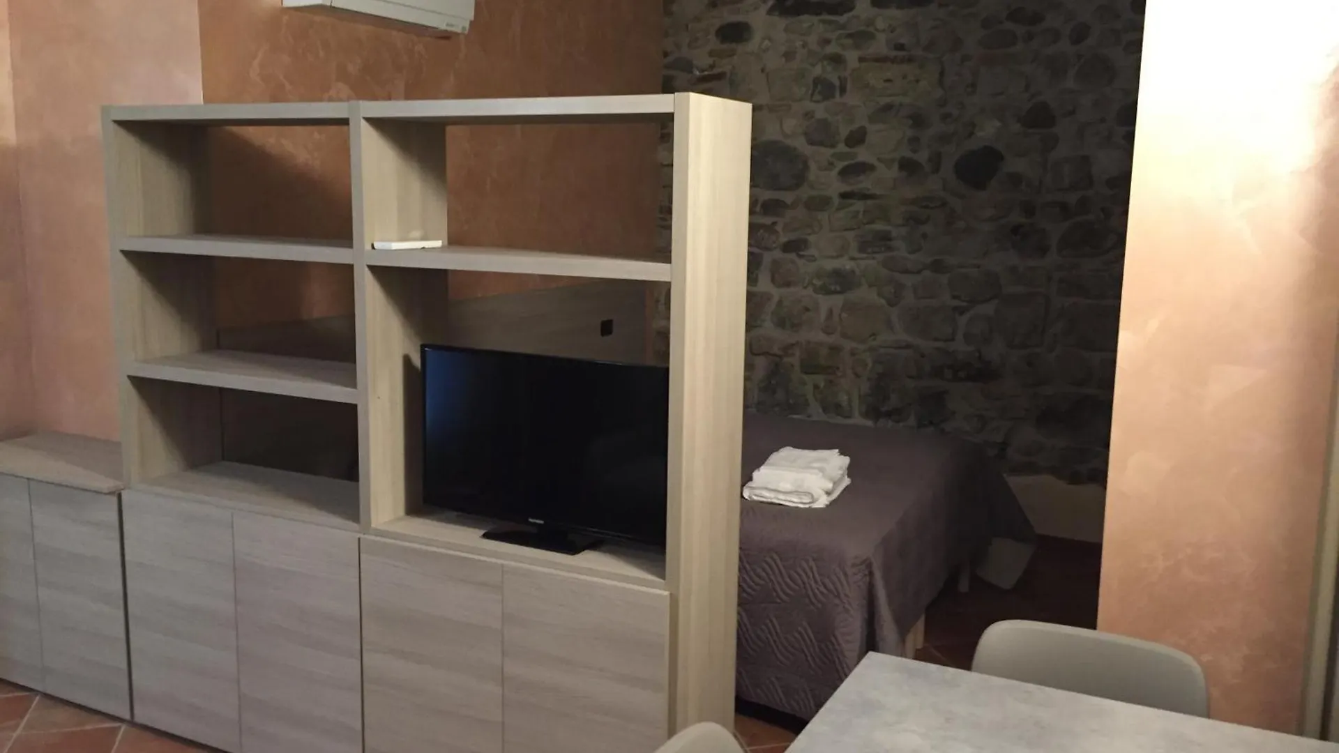 Hostel Del Gal Clusane sul Lago Italy